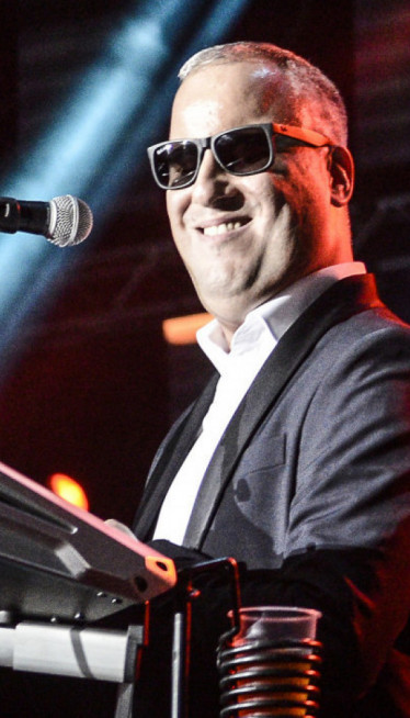 ZAMOLIO IH DA TO NE RADE: Saši bilo neprijatno uz voditeljke