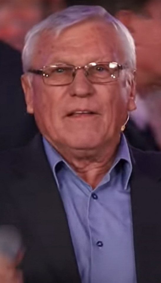 KAO ŽIGOSAN Milanče otvoreno -Rođen sam s neispravnim rukama