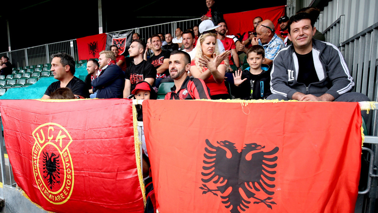 NA MERDARU UHAPŠEN ALBANAC Nađeni materijali OVK za utakmicu