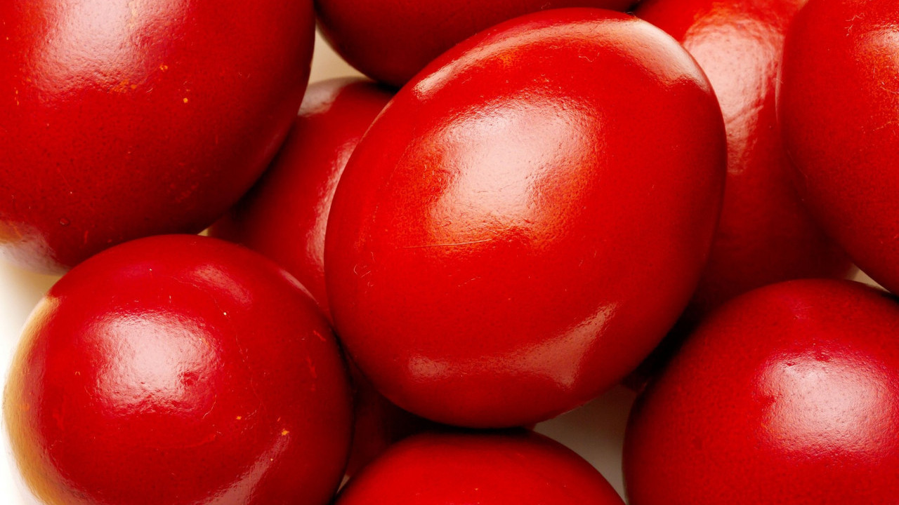 TUCANJE ILI KUCANJE JAJIMA? Jedan izraz je pravilniji