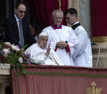 Poslednja slika papa Franje - juče bio ispred vernika