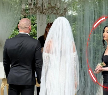 ATRAKTIVNA CRNKA: Ko je kuma Tee Tairović? (FOTO)