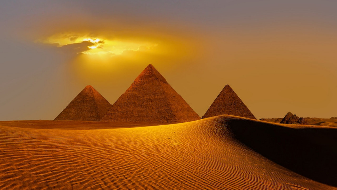 OTKRIĆE U PIRAMIDI: Tajni hodnik menja istoriju 2026. godine