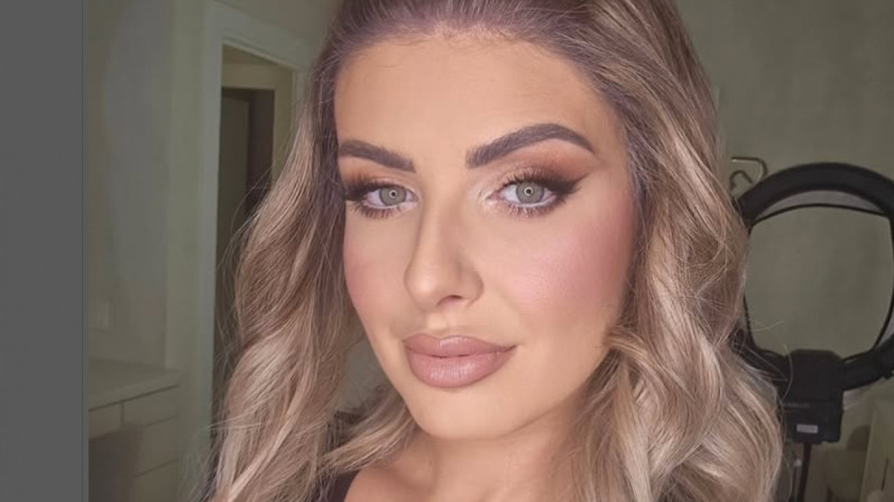 "ДЕСИЛО СЕ НЕКОЛИКО ПУТА": Певачица трпела насиље