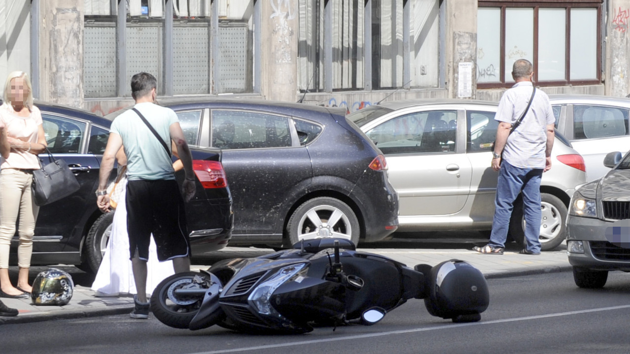 ТЕШКА НЕСРЕЋА: Жена погинула на мотору између Брезе и Сталка