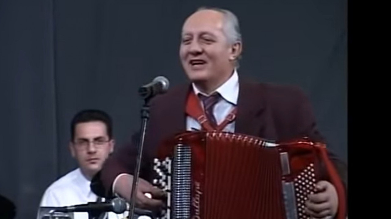 МЕЂУ НАЈТРАЖЕНИЈИМ Како је настао хит Певај ујко, певај роде