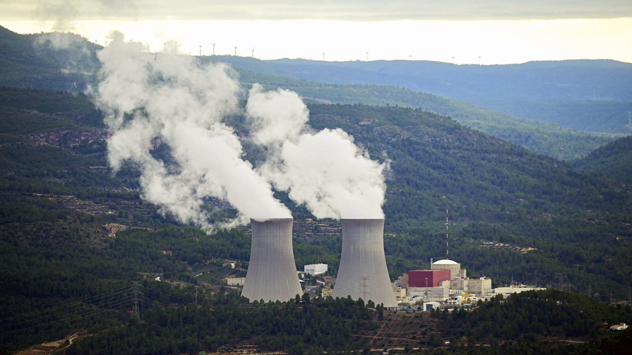 Švajcarci UGASILI NUKLEARKU zbog vrućina
