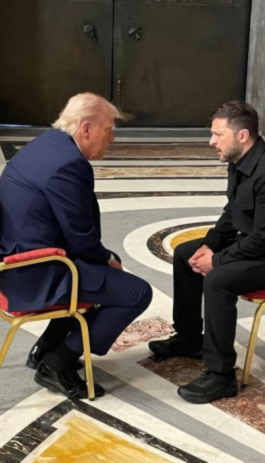 1h IZA ZATVORENIH VRATA: Završen sastanak Trampa i Zelenskog