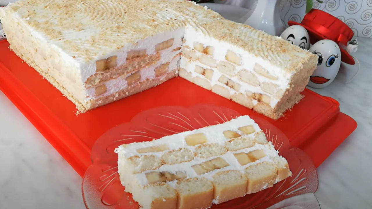 BRZA TORTA OD BANANA I PIŠKOTA: Veoma ukusna i lagana