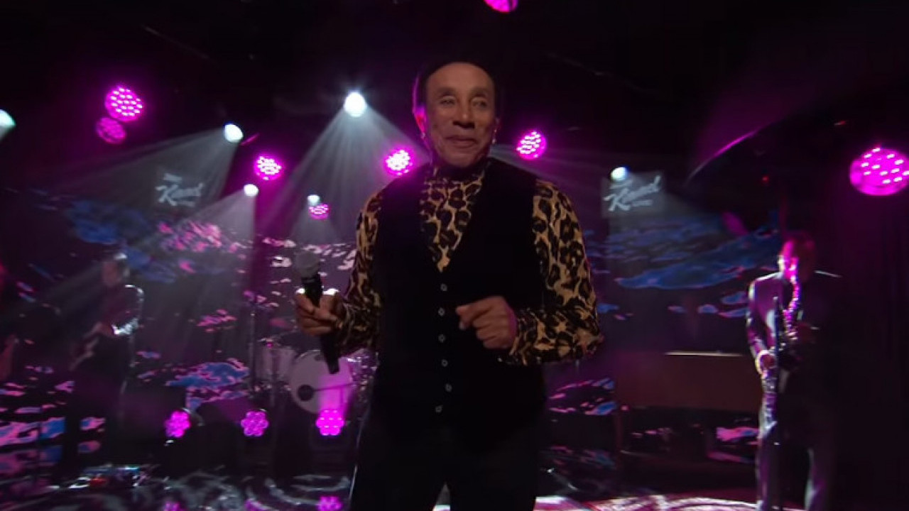 ОПТУЖЕН ПОЗНАТИ МУЗИЧАР: Незаконито понашање према радницима