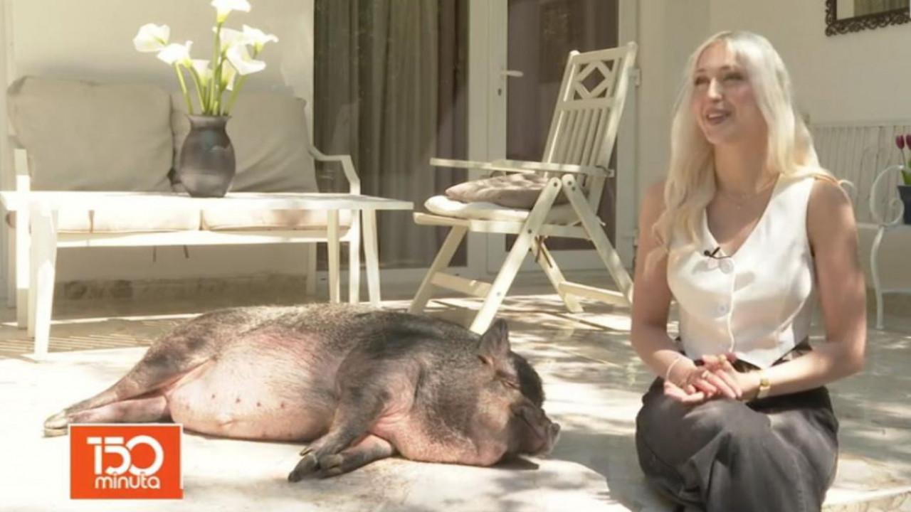 ПРАСЕ ГИЛЕ ЖИВИ КАО ЦАР: Скупоцени парфем и млеко за тело