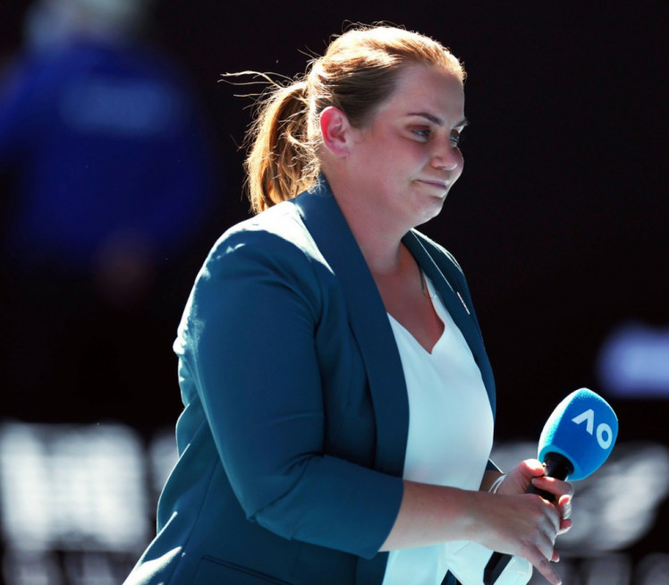 DA LI JE OVO ISTA JELENA DOKIĆ? Fotke su iznenadile javnost