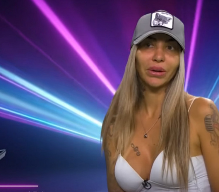 Teška tuča u "Eliti": Asminu izbijeni zubi, Aneli napustila rijaliti - Maja odbila (Video)