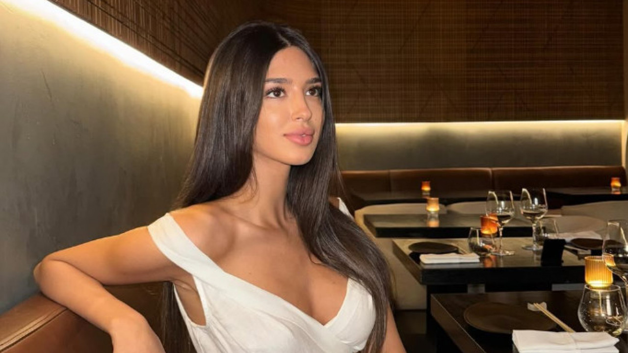 KAD SMO SE PROBUDILI: Harisova ćerka na odmoru sa muškarcem