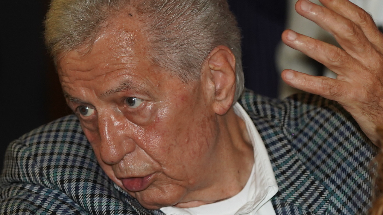 ЛАЖНА ВЕСТ О ЊЕГОВОЈ СМРТИ: Огласио се Мирослав Илић