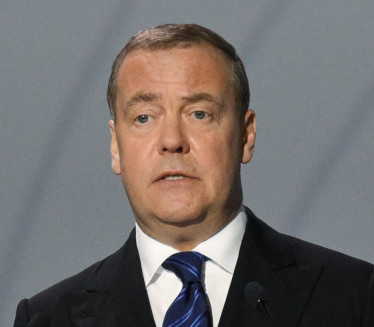 МЕДВЕДЕВ: "Отмица неонацисте Мерца била би добар сценарио"