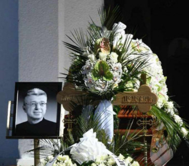 ПОЛА ГОДИНЕ БЕЗ САШЕ: Ево ко је све стигао на помен