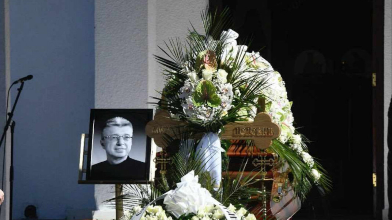 ПОЛА ГОДИНЕ БЕЗ САШЕ: Ево ко је све стигао на помен