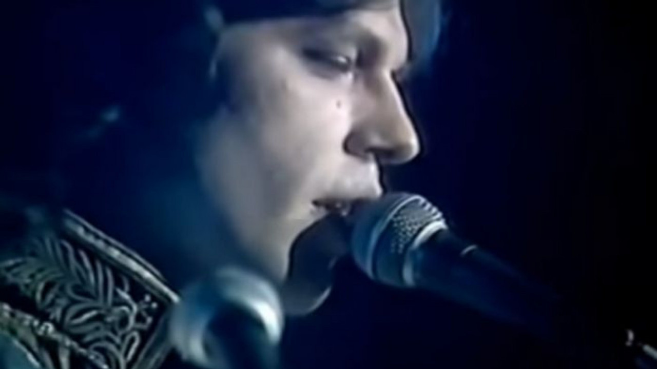 MRAČNA TAJNA: Šta se krije iza stihova "Voli te tvoja zver"?