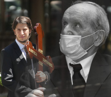 УНУК НОСИО КРСТ: Ко се појавио на сахрани Димитрија Бјелице