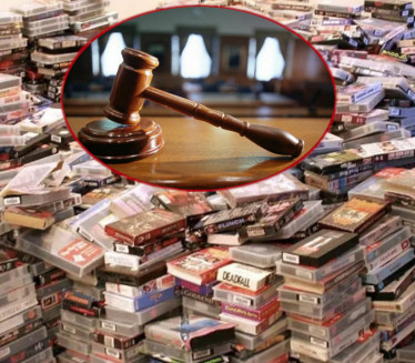 Roditelji plaćaju sinu 30.000$ zbog bacanja porno-kolekcije