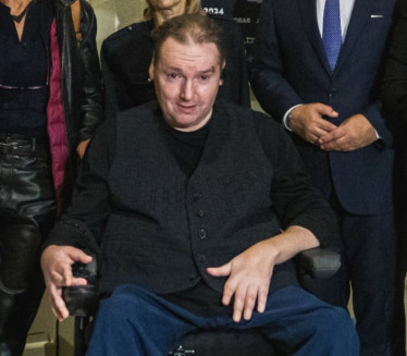 ИВИЋ: Особе са инвалидитетом укључити у све сфере друштва