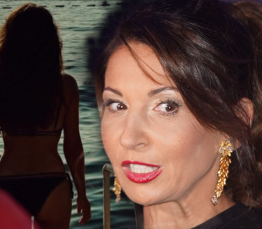 SERIJA VRELIH FOTKI: Sanja u kupaćem u šestoj deceniji