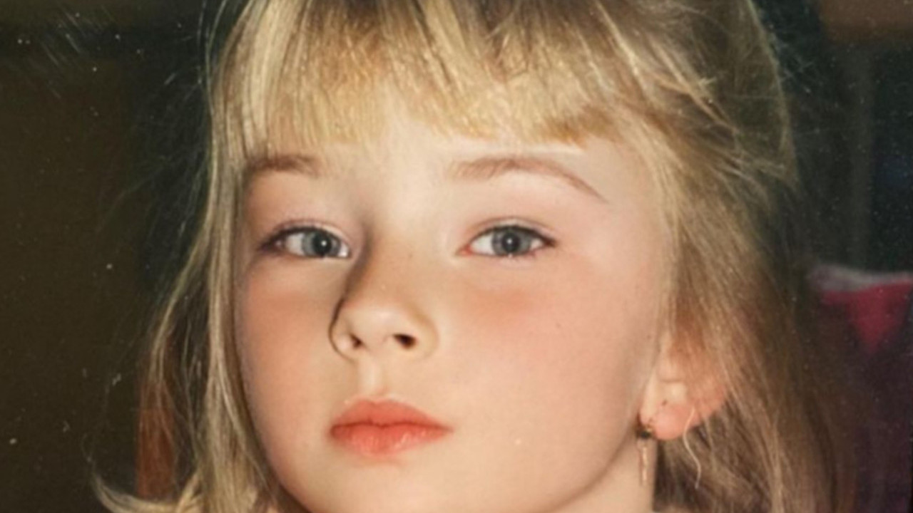 ПРЕПОЗНАЈЕТЕ ЛИ ЈЕ? Данас фатална, међу најлепшим певачицама