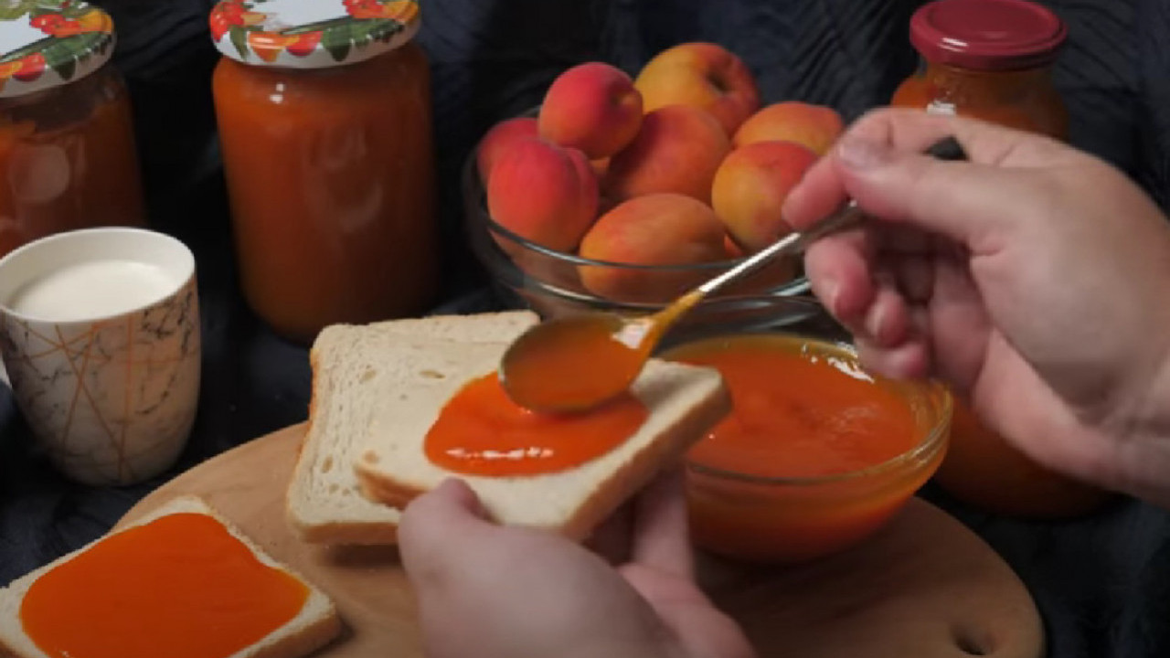 POTREBNA SU 2 SASTOJKA: DŽem koji ćete obožavati