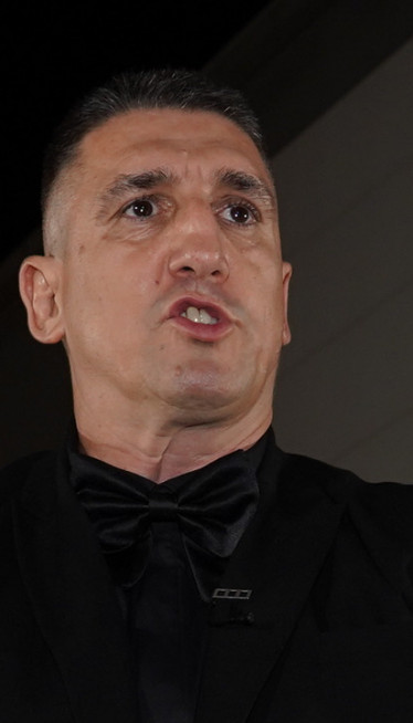 "LAŽOVU, KVAZI KRIMINALCU" Pevač žestoko opleo po Kristijanu