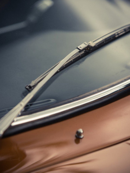 I PATROLA BEZ TAMNIH STAKALA: Počelo povlačenje vozila