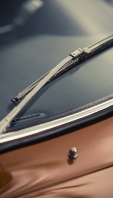 I PATROLA BEZ TAMNIH STAKALA: Počelo povlačenje vozila