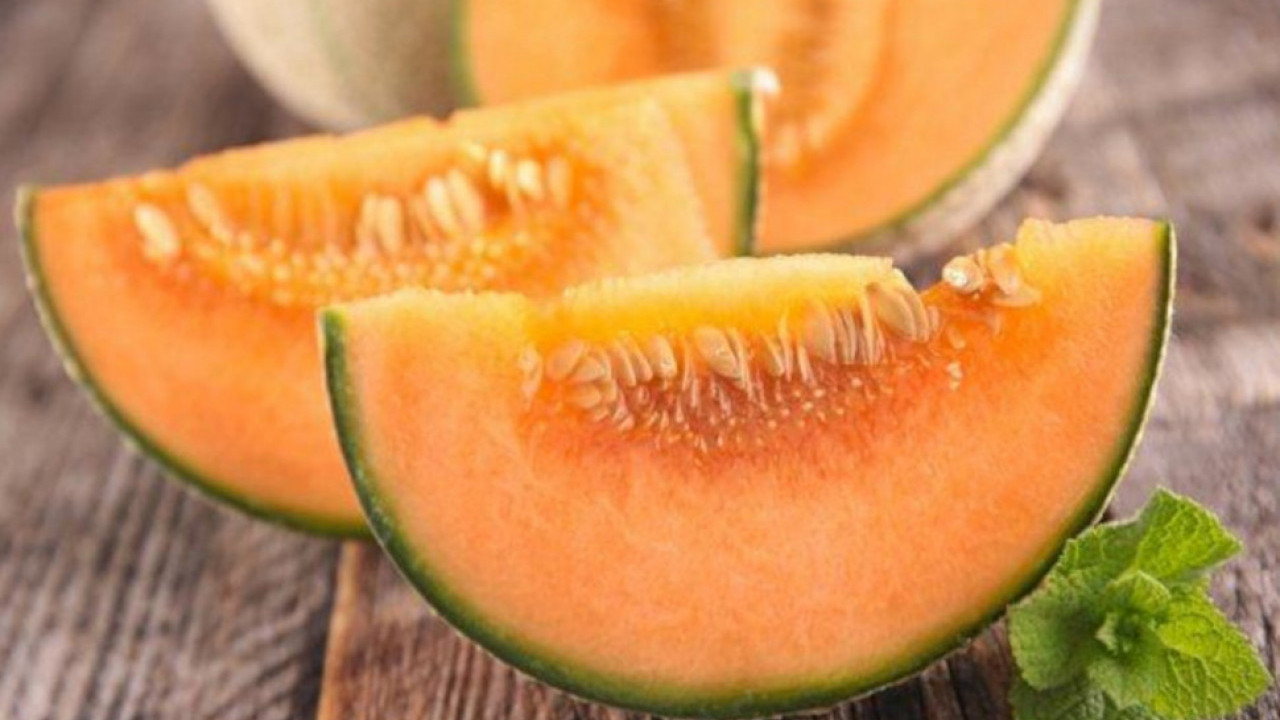 HOĆETE LI JE SAD JESTI? Šta dinja čini organizmu kad se unese