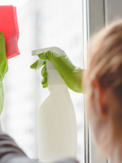 DA ZABLISTAJU! Kako da operete prozore bez tragova i mrlja?