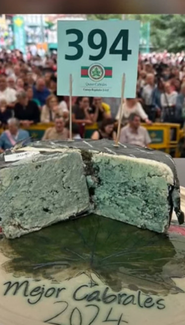 КОШТА КАО ГАРСОЊЕРА: Продат најскупљи сир на свету