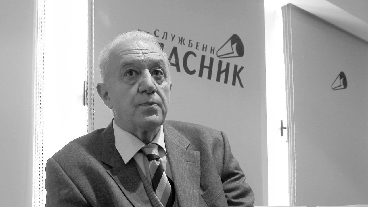 Умро Владимир Гоати