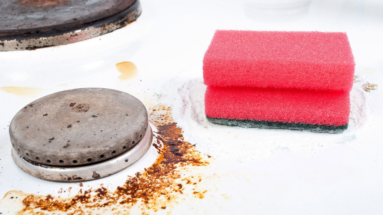 Moćan trik za čišćenje šporeta bez ribanja