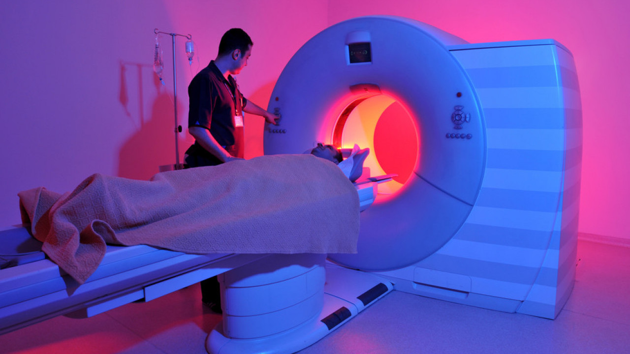 УЖАС У БОЛНИЦИ: Мушкараца "усисала" магнетна резонанца