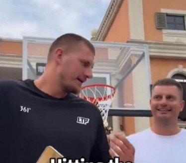ŠTA MISLITE KO JE DOBIO Jokić i brat se takmičili u trojkama