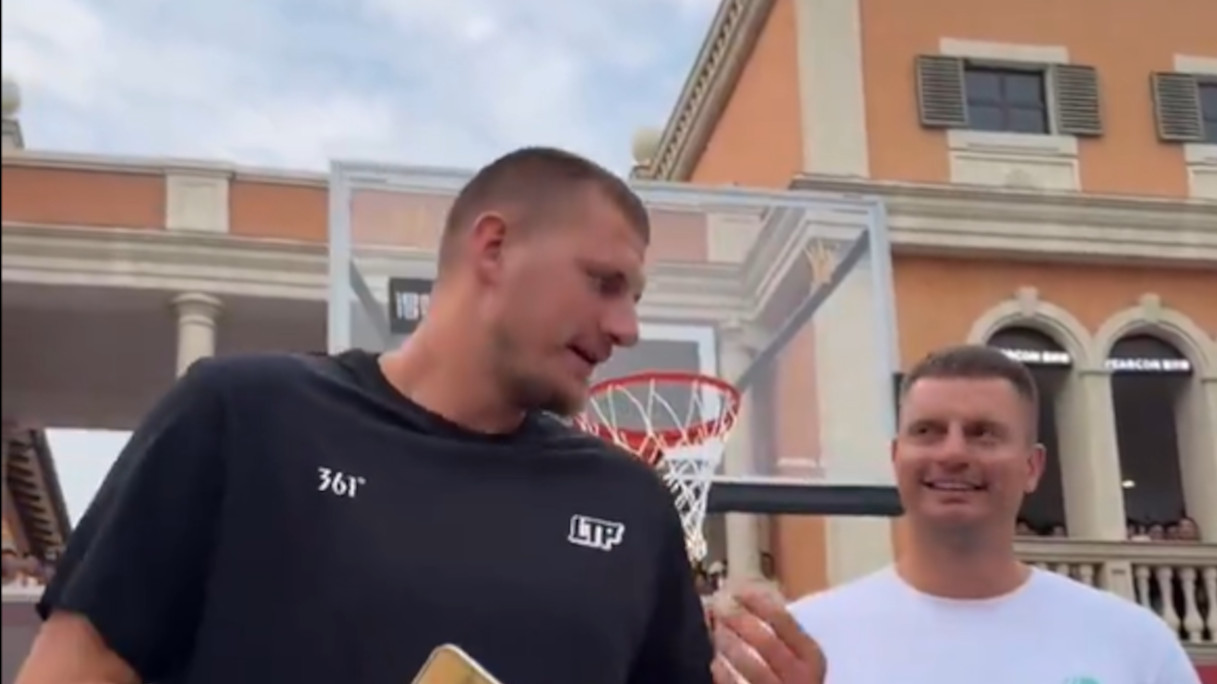 ШТА МИСЛИТЕ КО ЈЕ ДОБИО Јокић и брат се такмичили у тројкама