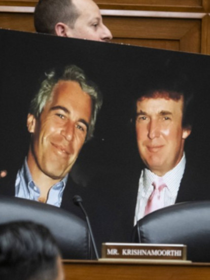 КО ЈЕ СВЕ НА СПИСКУ: 300 познатих из Епстинових фајлова