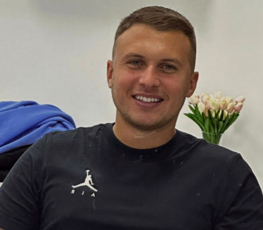 СПРЕМАН ДА ПОСТАНЕ ТАТА: Жени се Стефан Карић