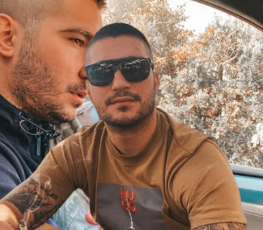 МИРКО ШИЈАН ИМАО УДЕС: Због певачице слупао кола