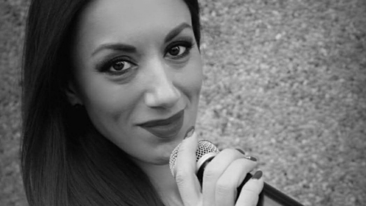 ТУГА: Преминула певачица Тања Недовић