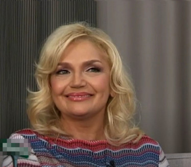 ZBOG PRETNJI OTMICOM SINA: Pevačica napustila Srbiju