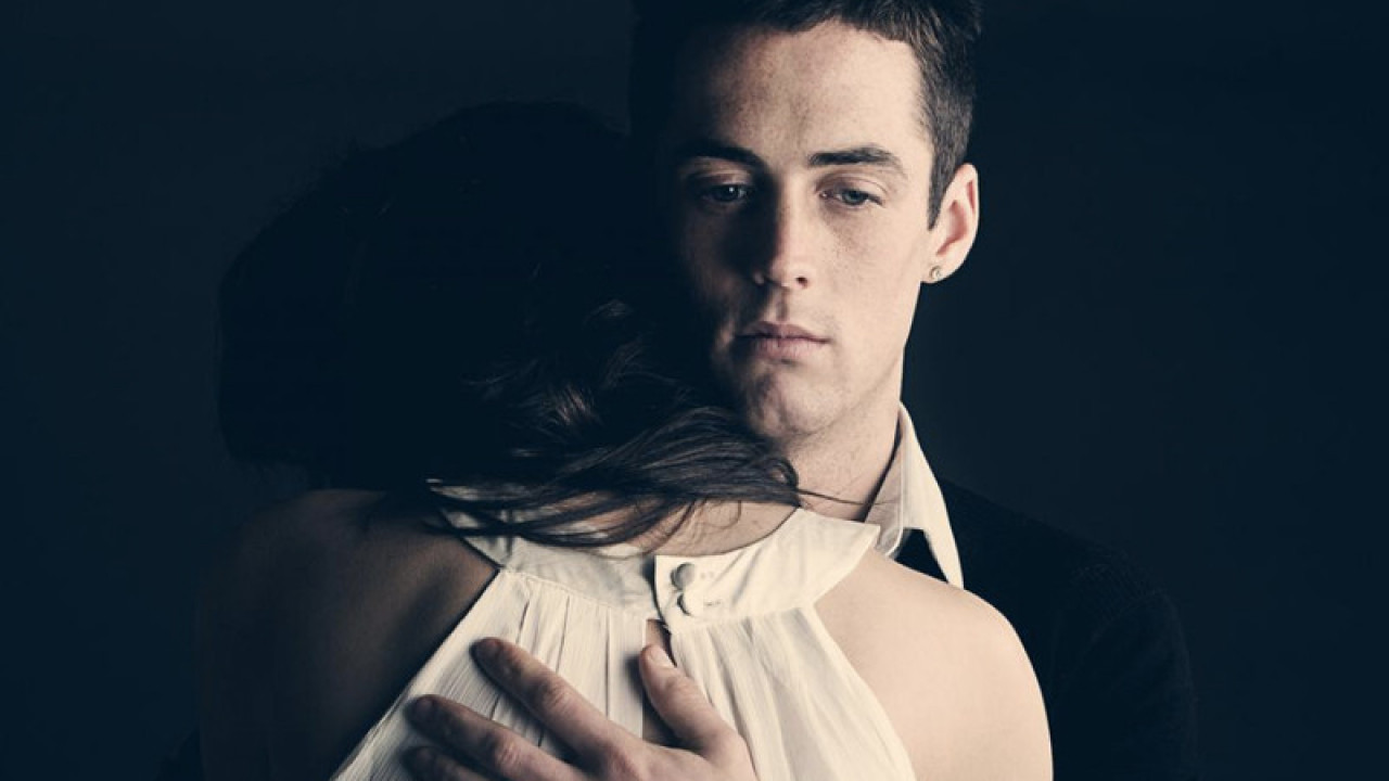 ЈЕДАН СИГНАЛ - НЕОГРЕШИВ: Знаци да те мушкарац више не воли