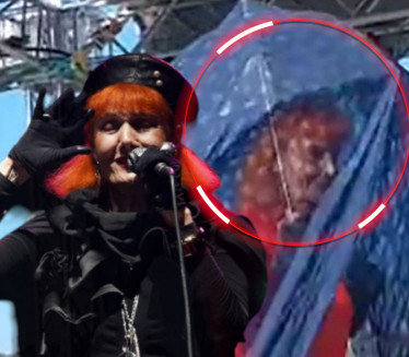 KIŠOBRAN I MARAMA: Pevačica (75) ne odustaje od svog stila