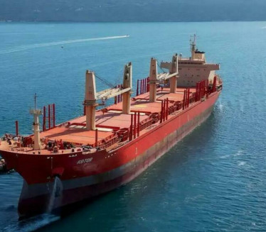 VLADA CG U PROBLEMU Englezi zarobili crnogorski brod "Kotor"