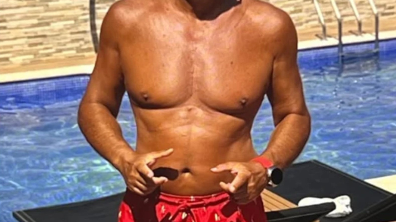 Je li on najzgodniji srpski voditelj? Na pragu je 7.decenije