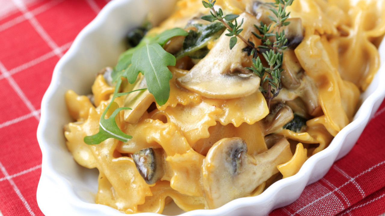 LAGANA I JEDNOSTAVNA: Pasta u belom sosu
